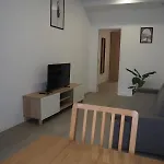 Apartamento A 5 Min Caminando De La Estacion De Bus Y Tren Maria Zambrano